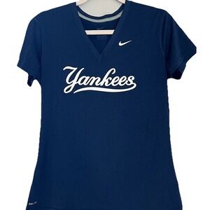 Nike Dri-FIT NY Yankees Women's V-Neck T-Shirt Blue Size S/M MLB Baseball Tee